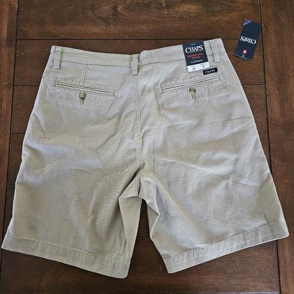 Chaps Khaki Shorts - Picture 2 of 3